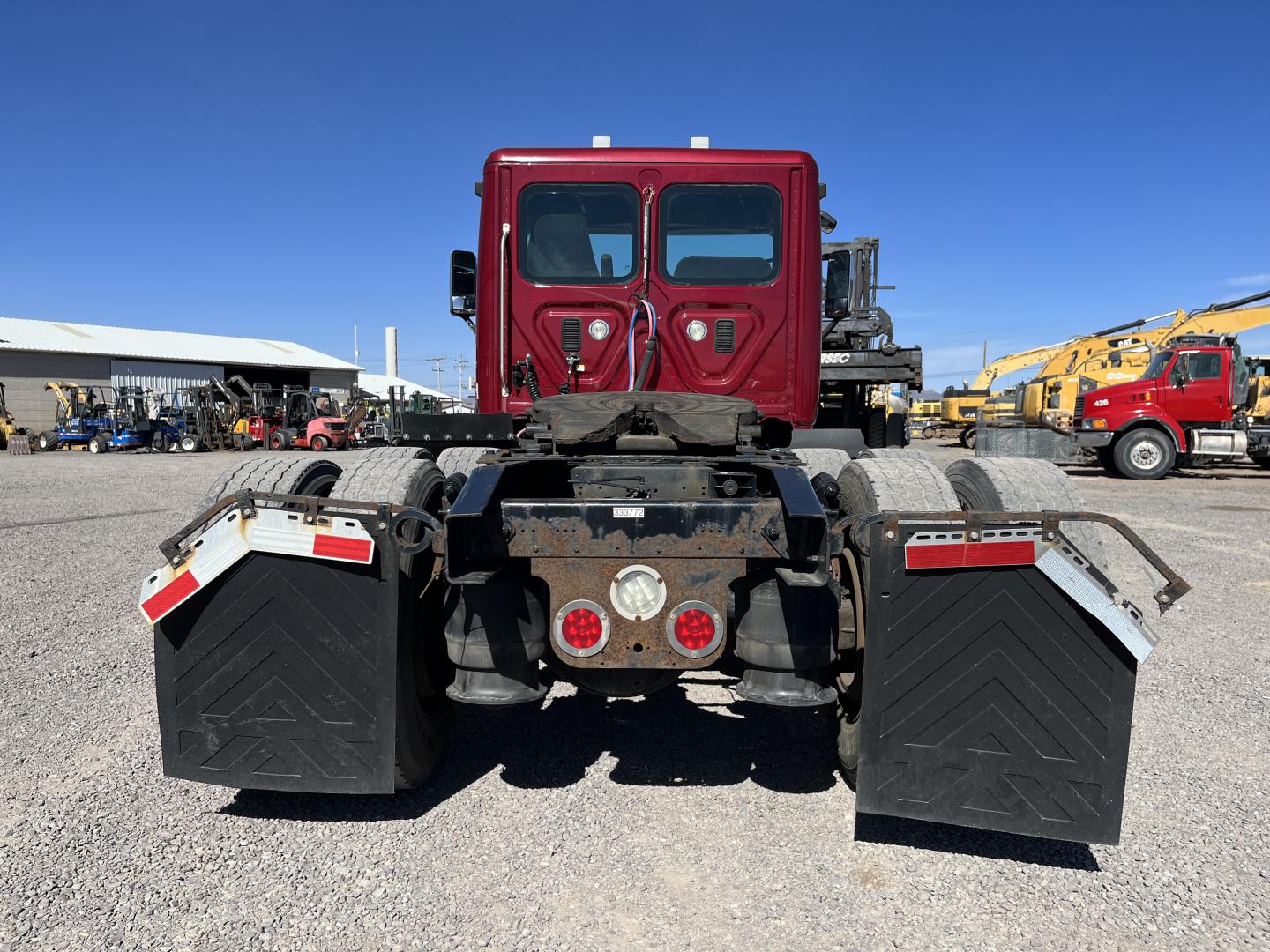 TRACTOCAMION FREIGHTLINER CASCADIA 113 6X4